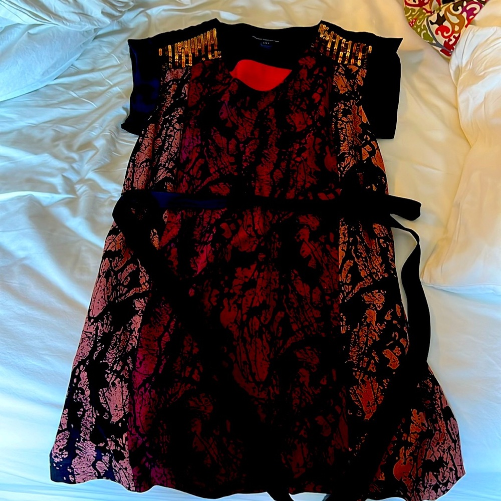 Silk dress with waist tie